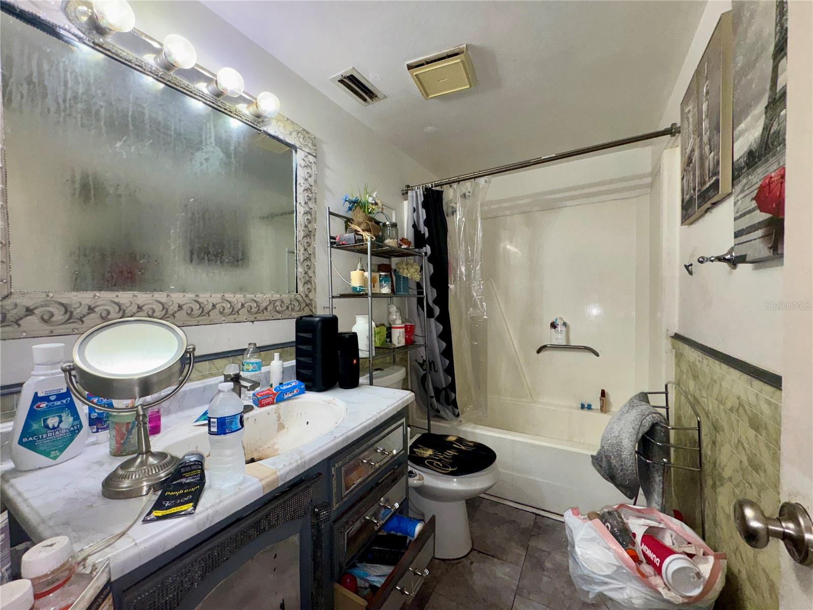 Image 23 of 35 For 6726 Timberlane Drive