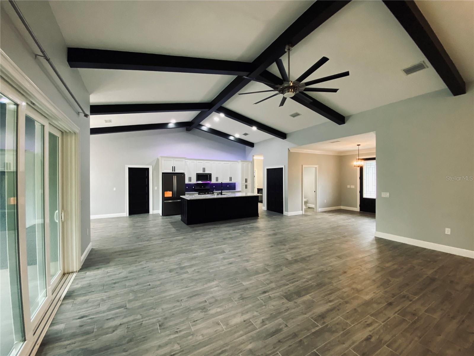 Image 10 of 51 For 11802 Shadow Run Boulevard