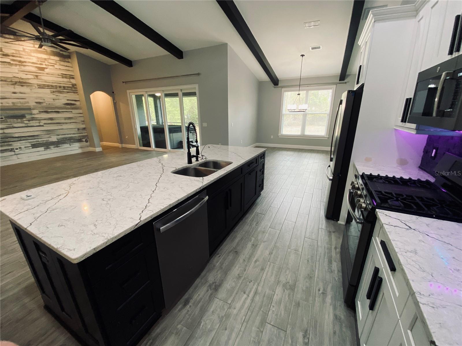 Image 16 of 51 For 11802 Shadow Run Boulevard