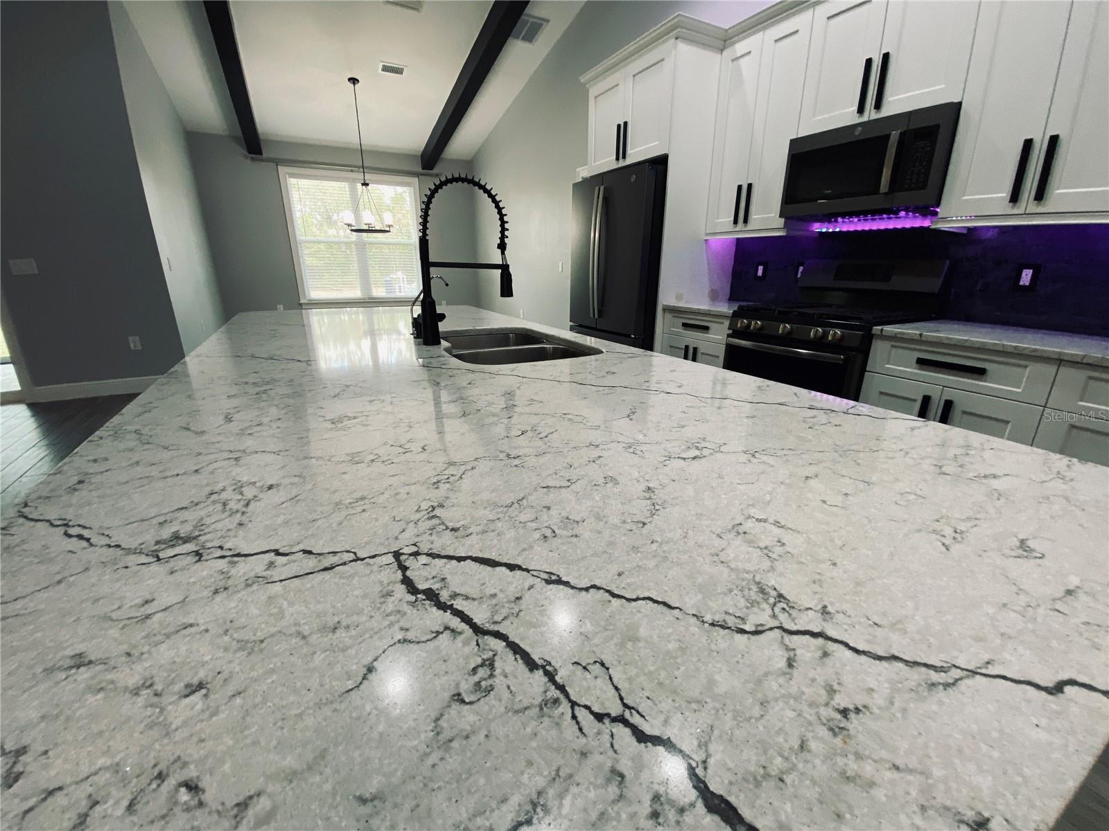 Image 18 of 51 For 11802 Shadow Run Boulevard