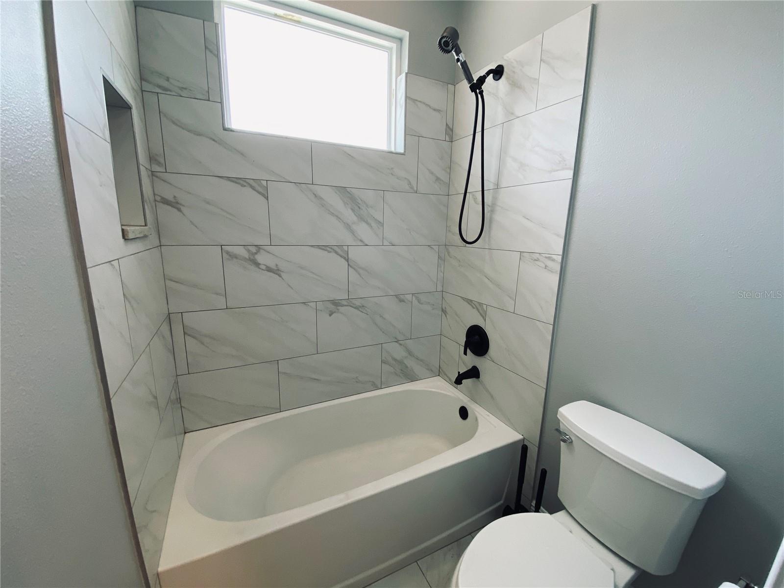 Image 26 of 51 For 11802 Shadow Run Boulevard