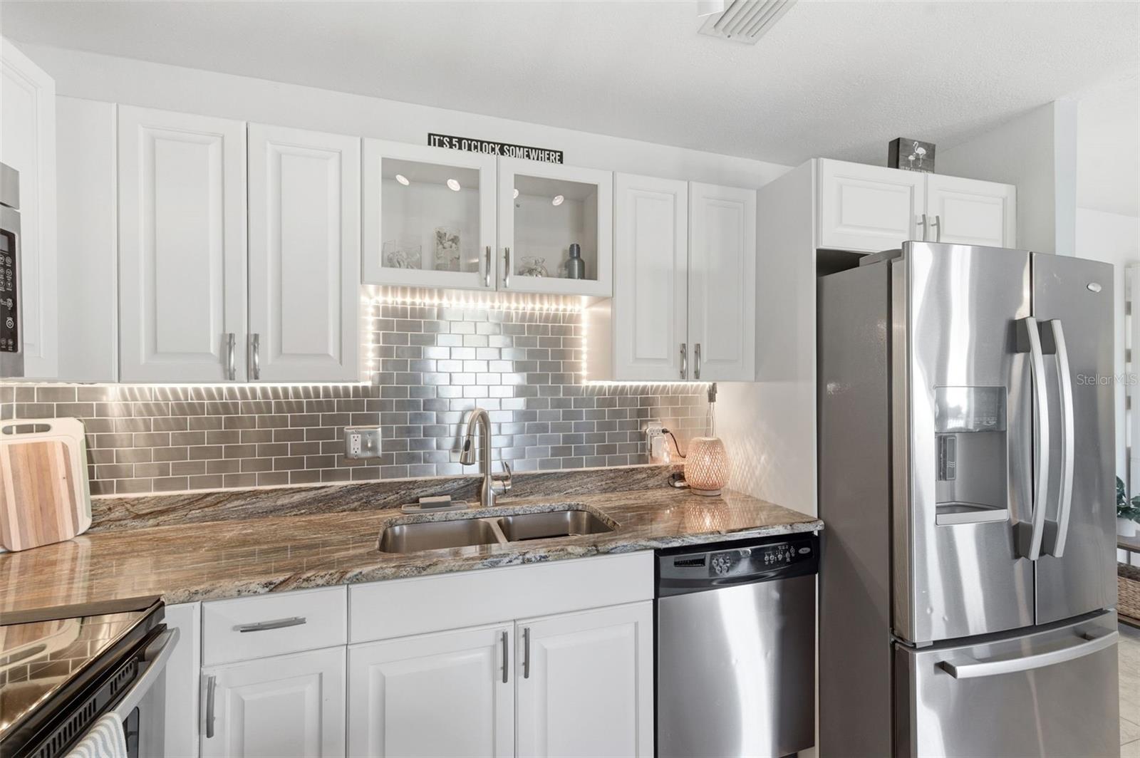 Image 12 of 66 For 5174 Beach Drive Se D