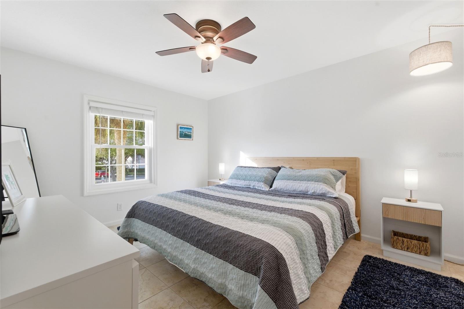 Image 19 of 66 For 5174 Beach Drive Se D