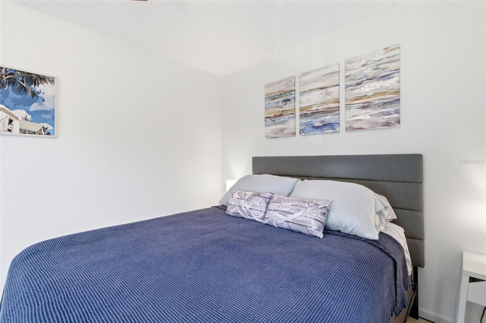 Image 24 of 66 For 5174 Beach Drive Se D