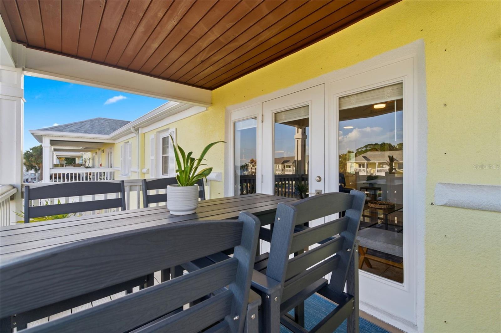 Image 26 of 66 For 5174 Beach Drive Se D