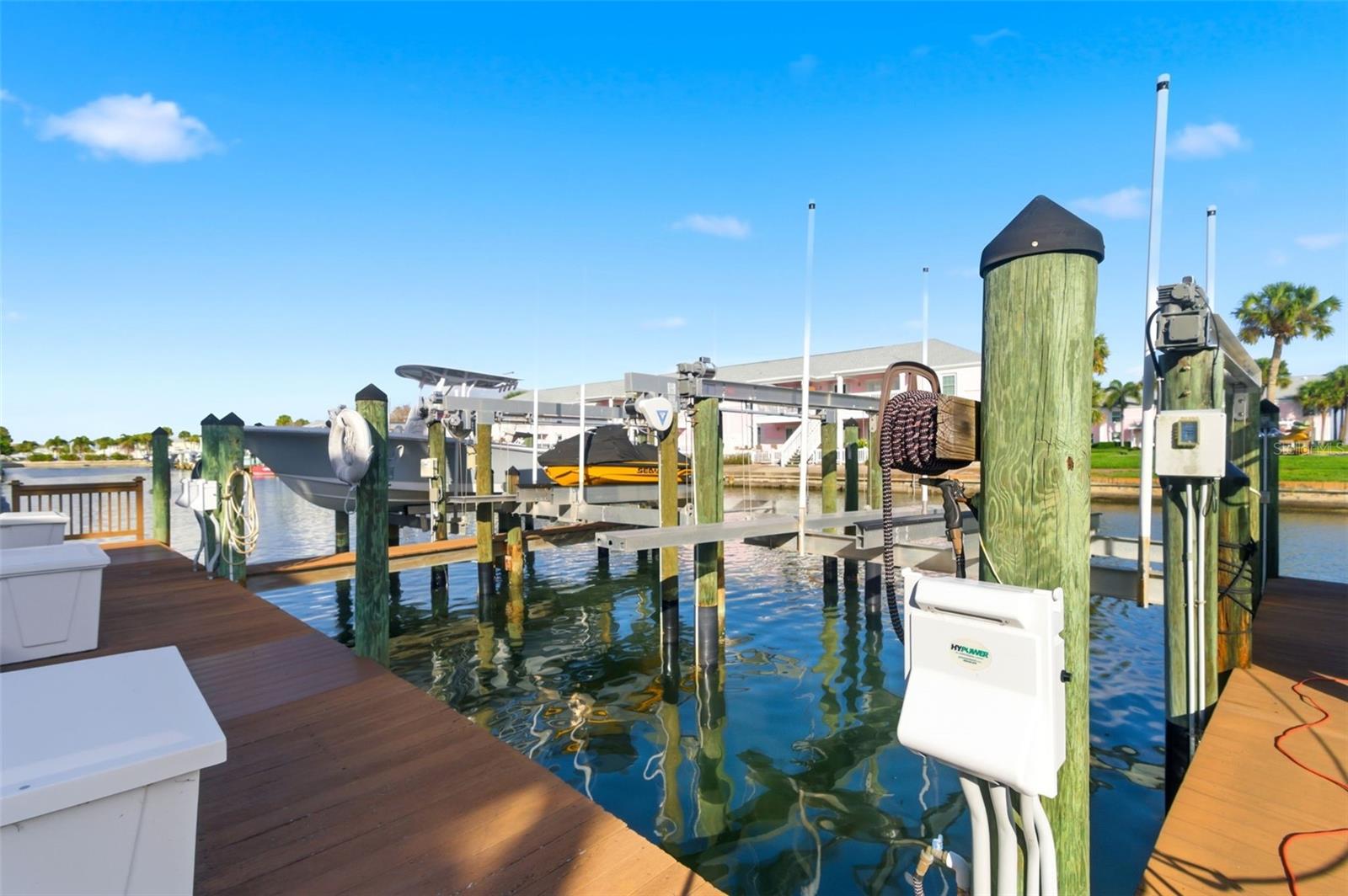 Image 34 of 66 For 5174 Beach Drive Se D