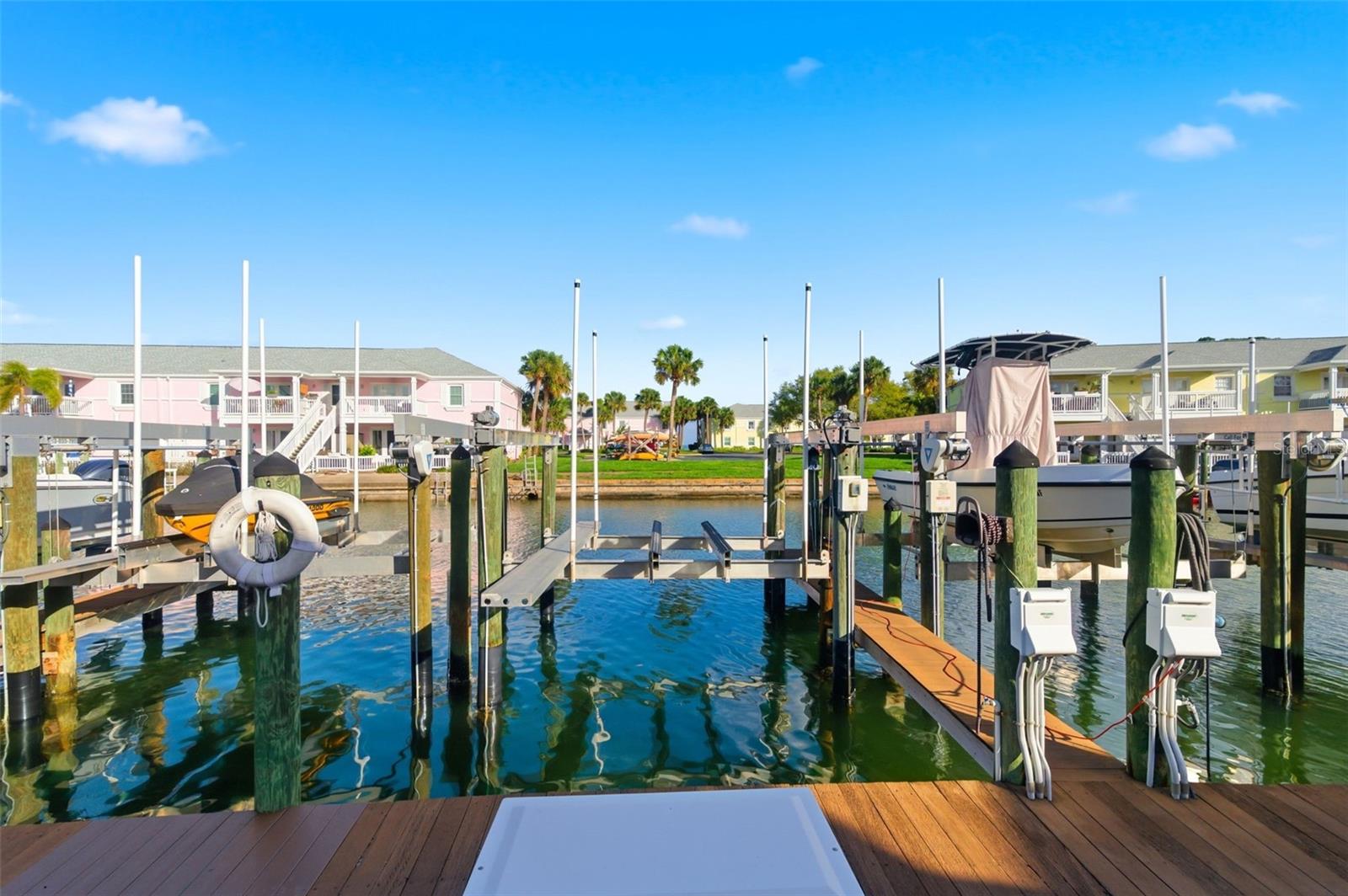 Image 35 of 66 For 5174 Beach Drive Se D