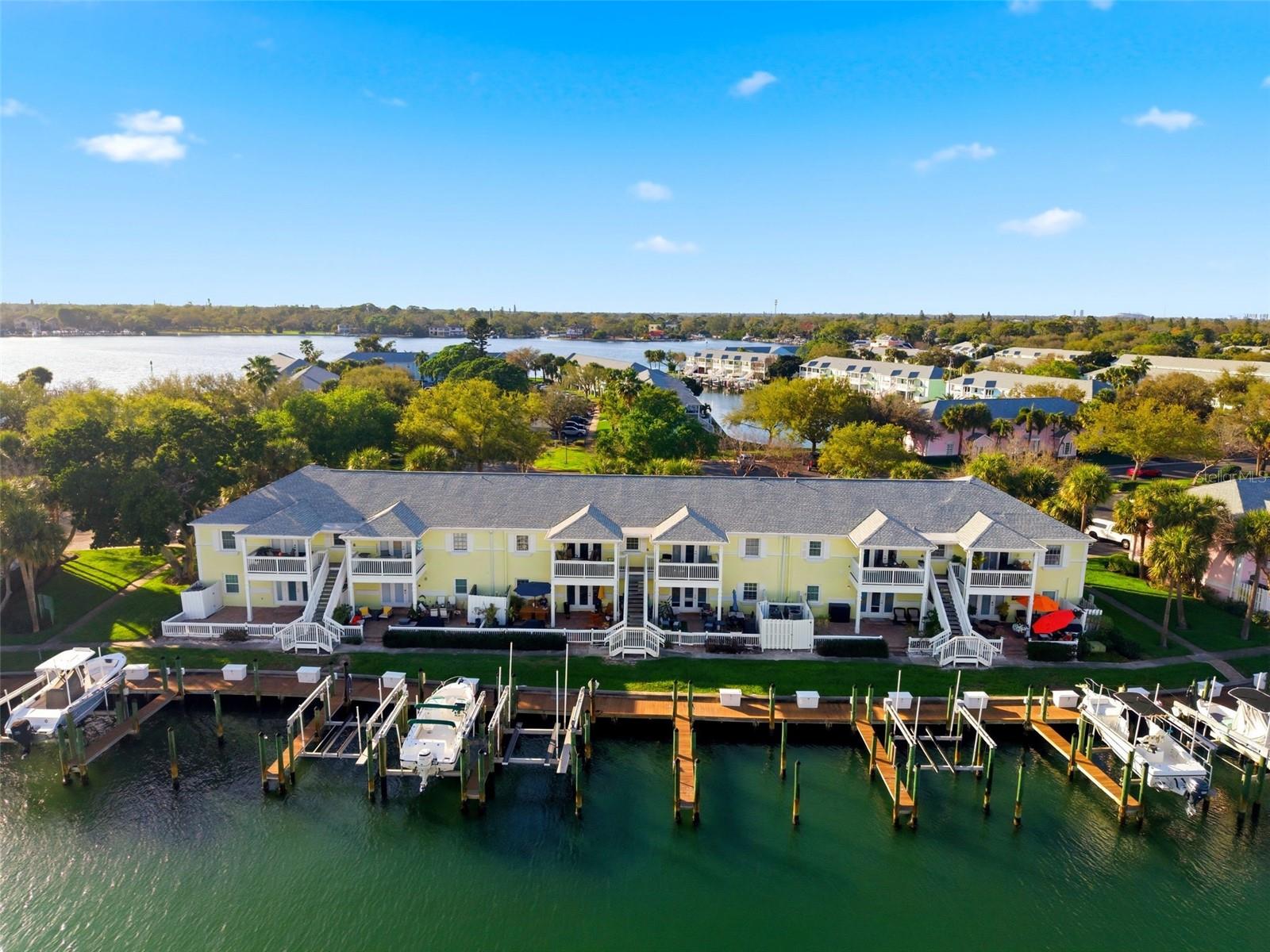 Image 48 of 66 For 5174 Beach Drive Se D