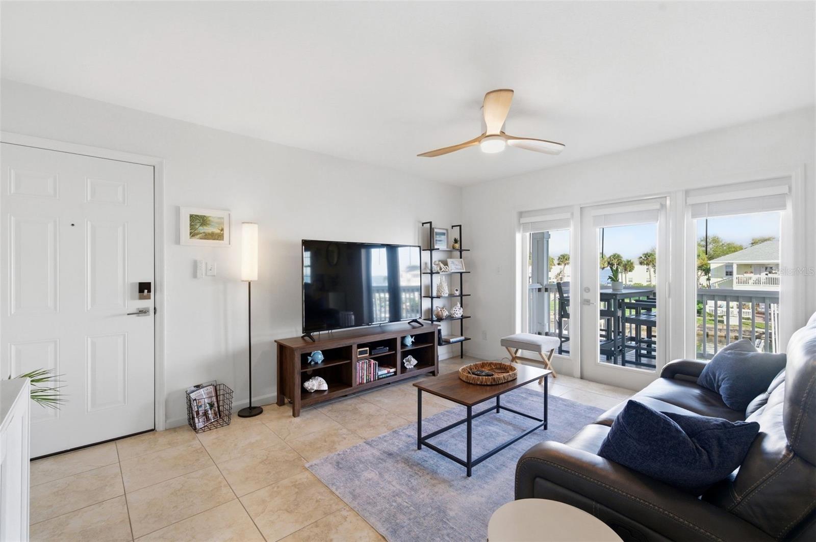 Image 5 of 66 For 5174 Beach Drive Se D