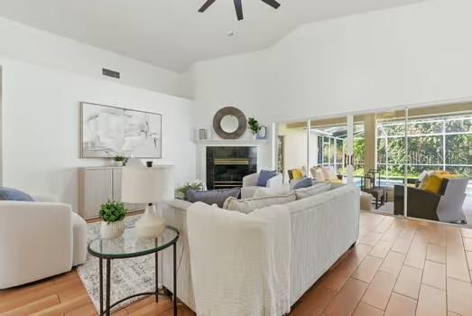 Image 6 of 47 For 4308 Avenue Cannes