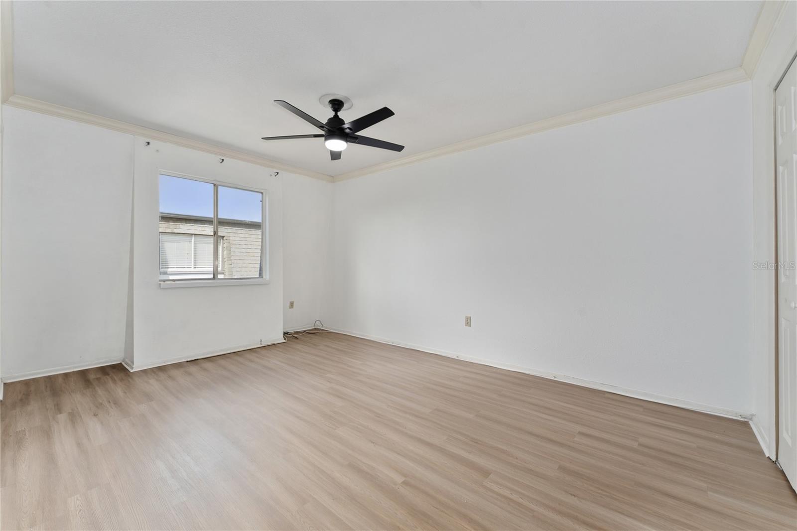 Image 12 of 22 For 1918 Conway Road 9