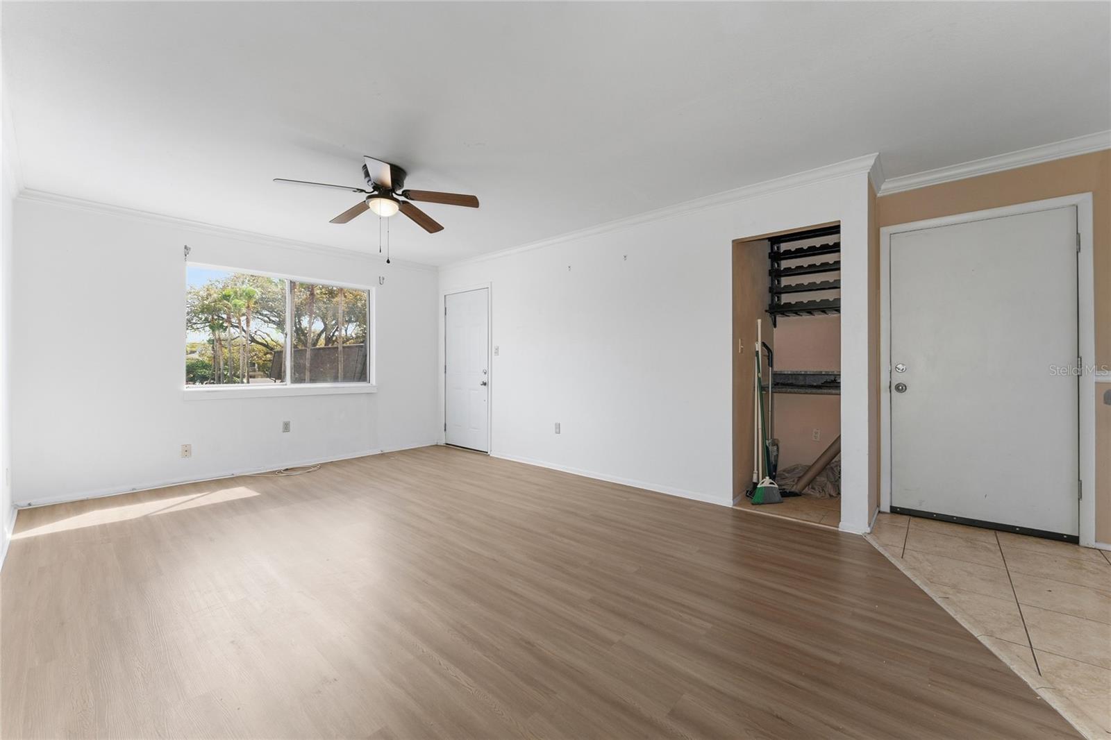 Image 3 of 22 For 1918 Conway Road 9