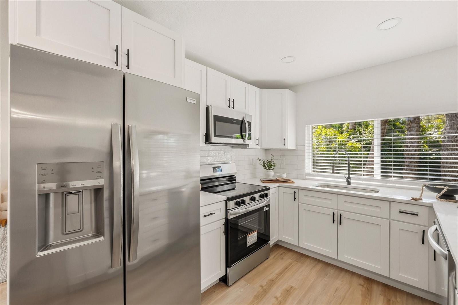 Image 11 of 27 For 2490 Grove Ridge Drive