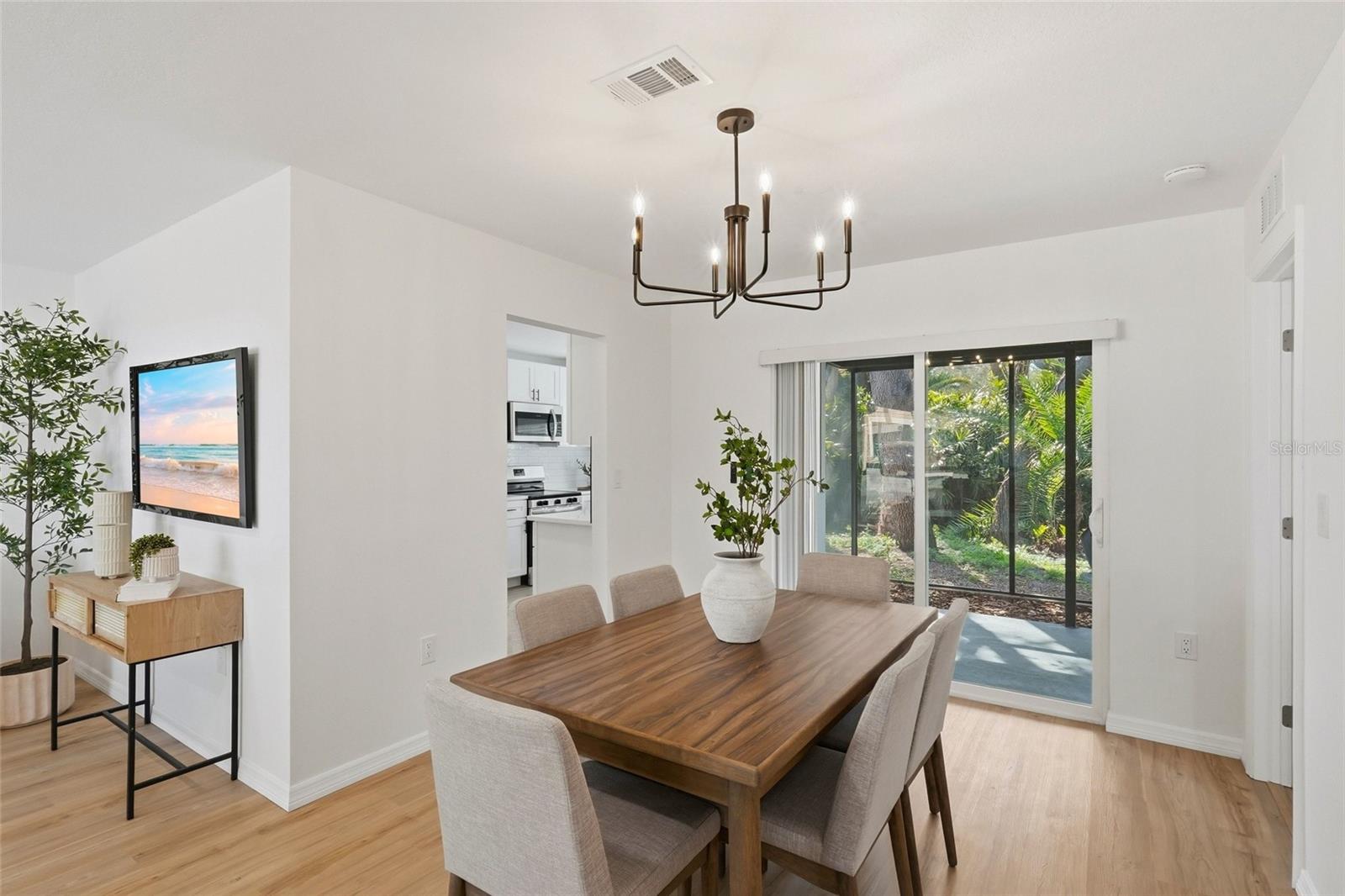 Image 4 of 27 For 2490 Grove Ridge Drive