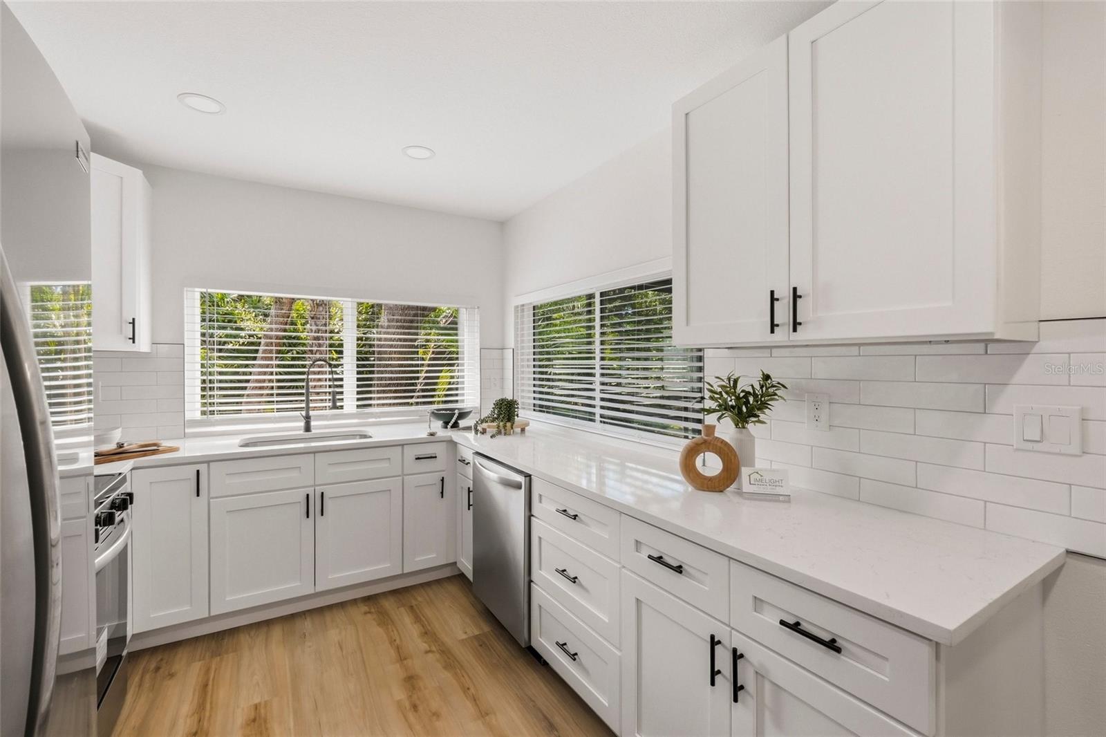 Image 9 of 27 For 2490 Grove Ridge Drive