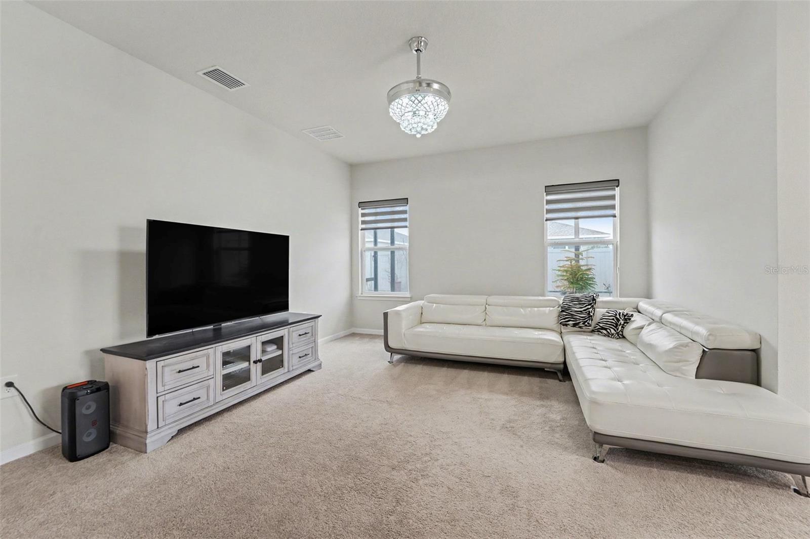 Image 5 of 23 For 10155 Gliding Eagle Way