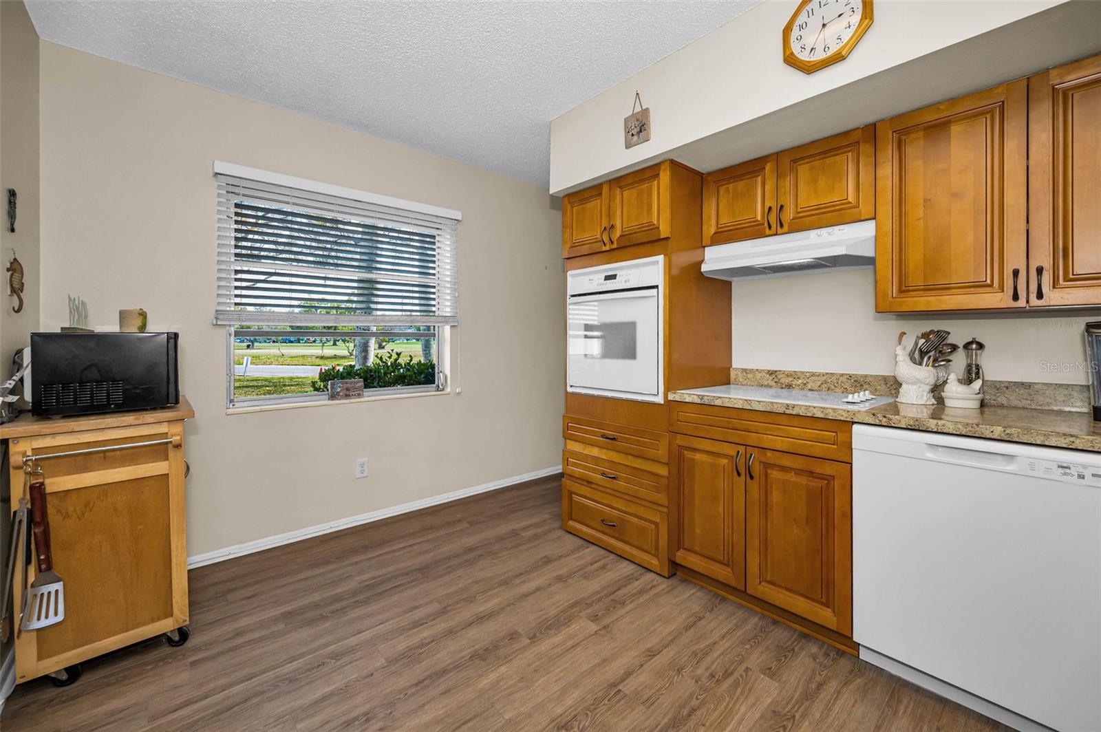 Image 26 of 100 For 2404 Florentine Way 20