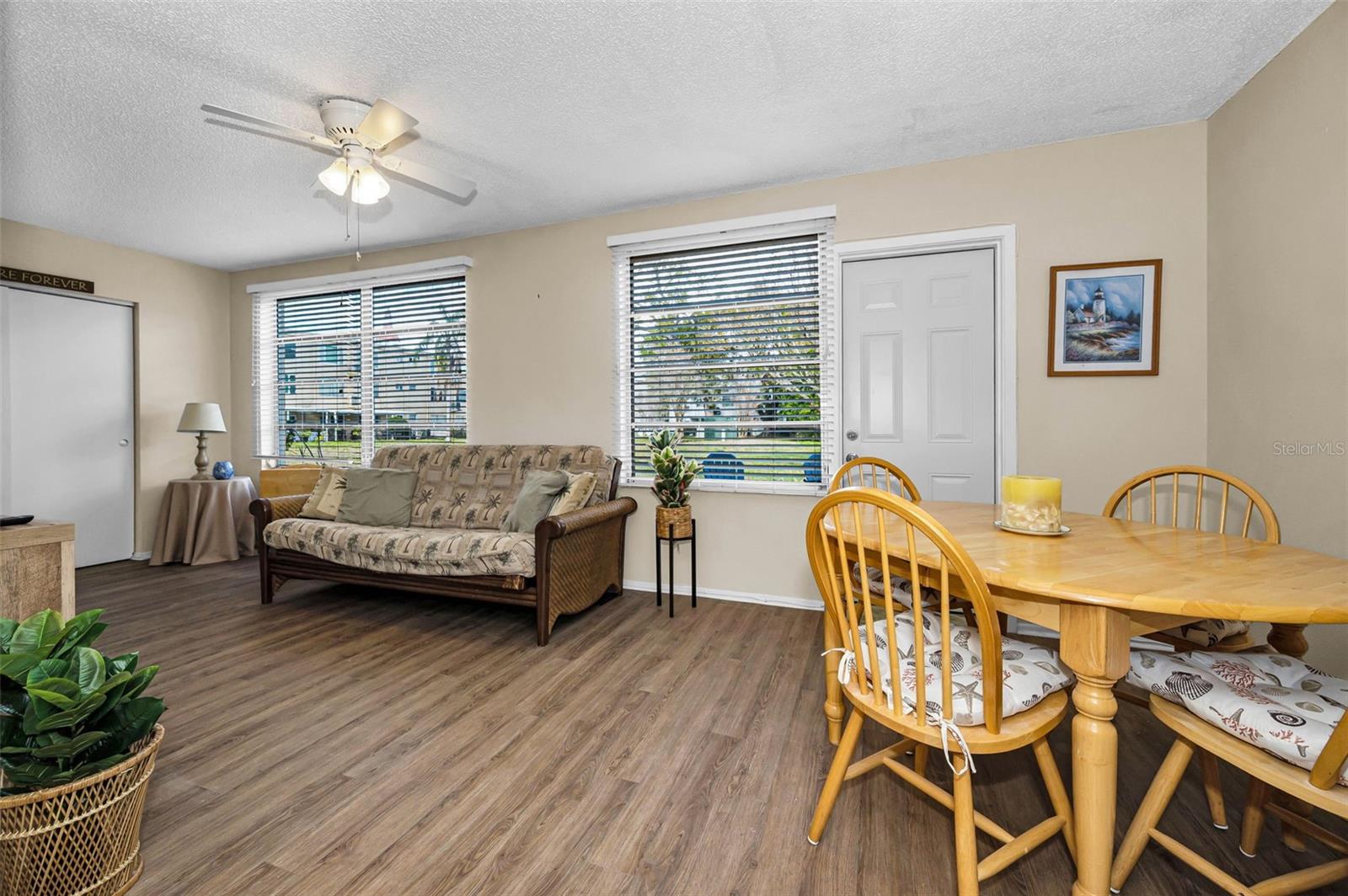 Image 28 of 100 For 2404 Florentine Way 20