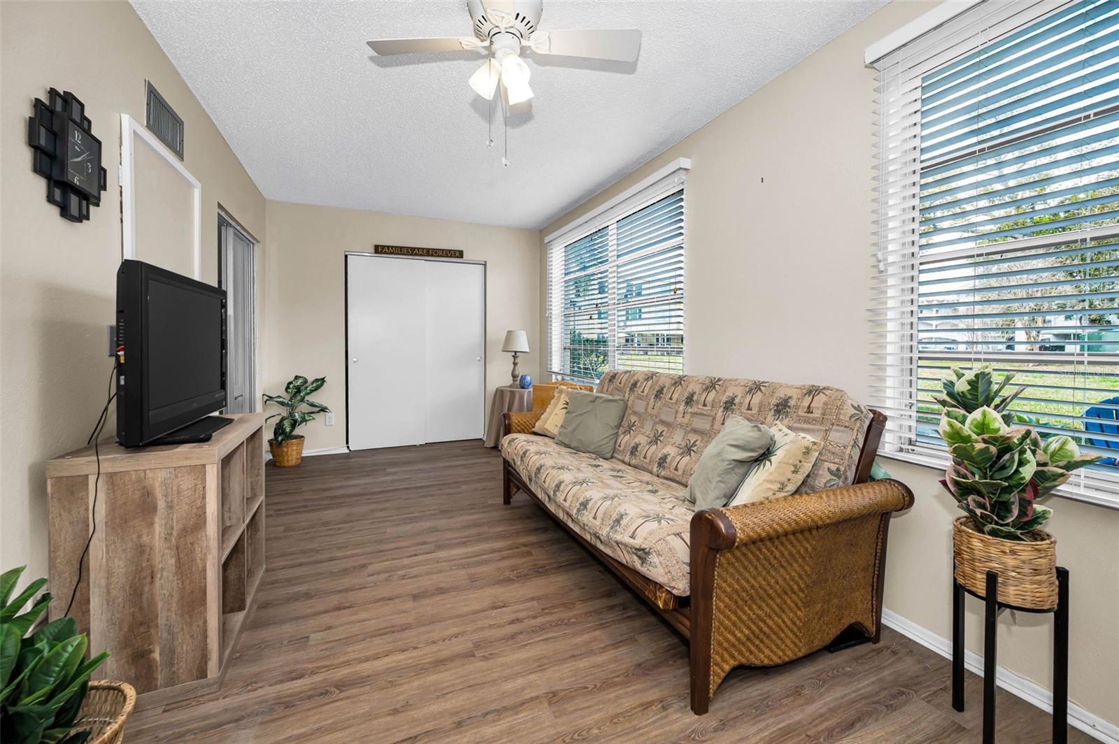 Image 29 of 100 For 2404 Florentine Way 20