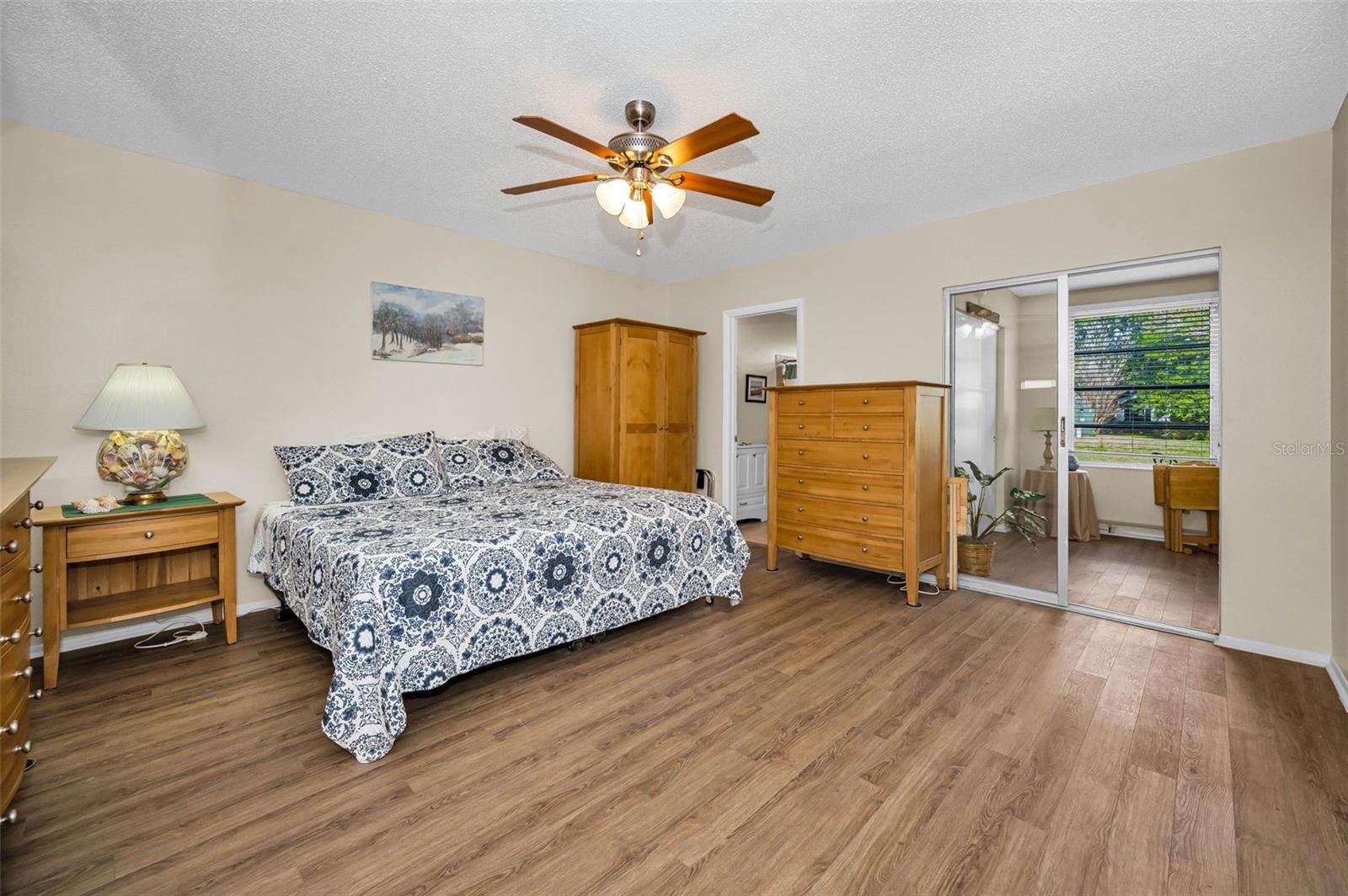 Image 34 of 100 For 2404 Florentine Way 20