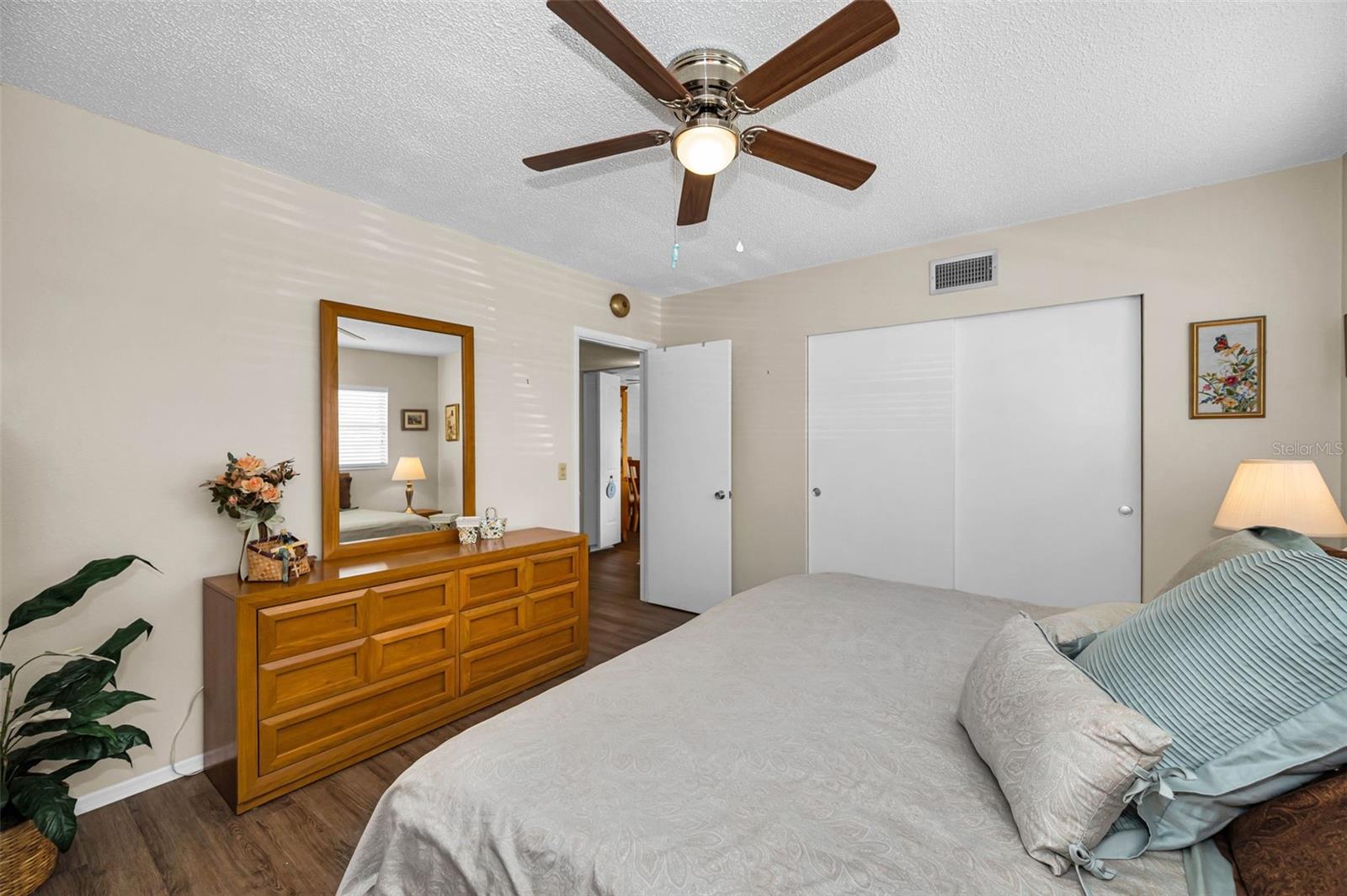 Image 42 of 100 For 2404 Florentine Way 20