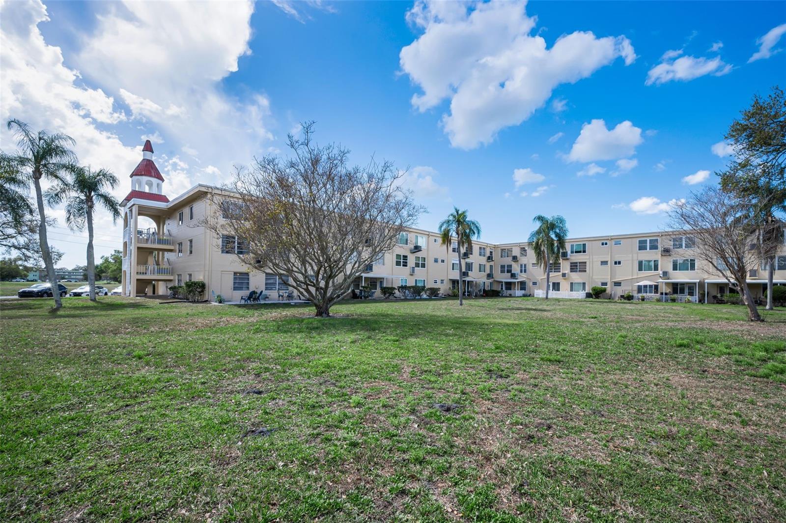 Image 52 of 100 For 2404 Florentine Way 20