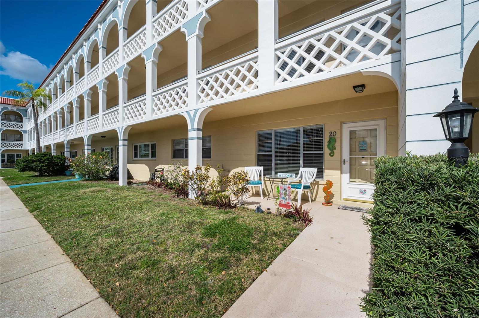 Image 8 of 100 For 2404 Florentine Way 20