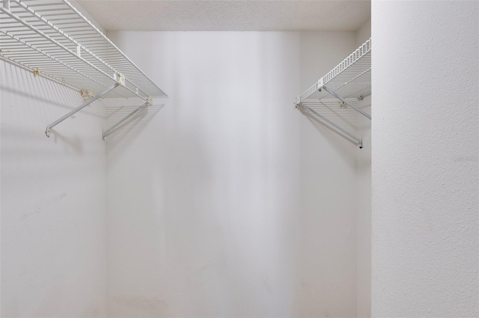 Image 22 of 31 For 110 Lakeside Court 110