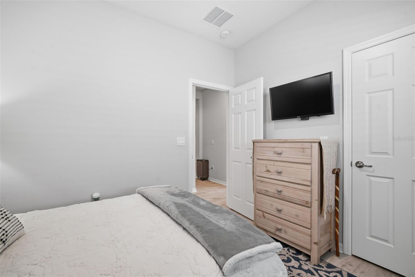 Image 29 of 67 For 31477 Westbury Estates Avenue