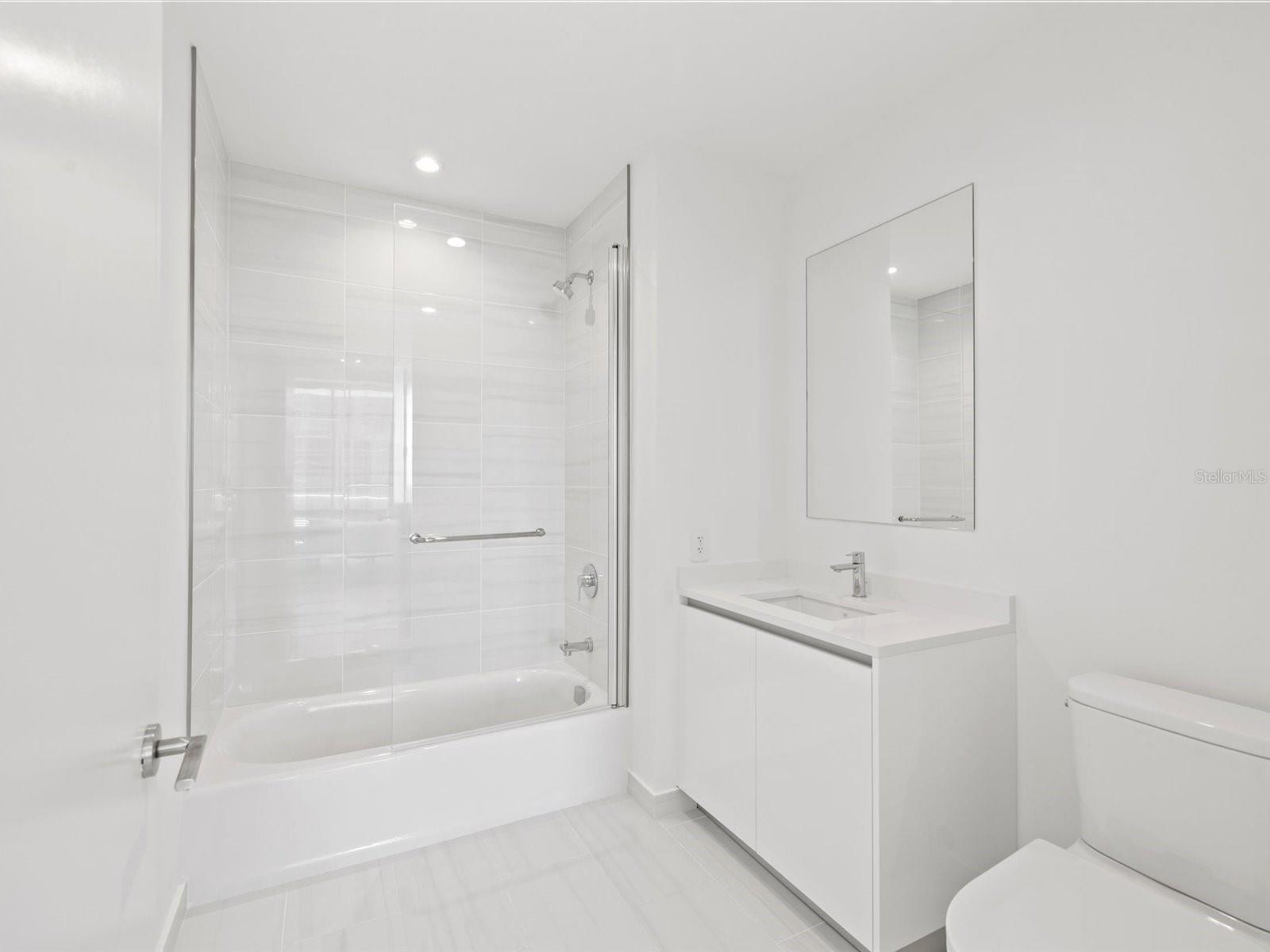 Image 20 of 56 For 400 Central Avenue 1603