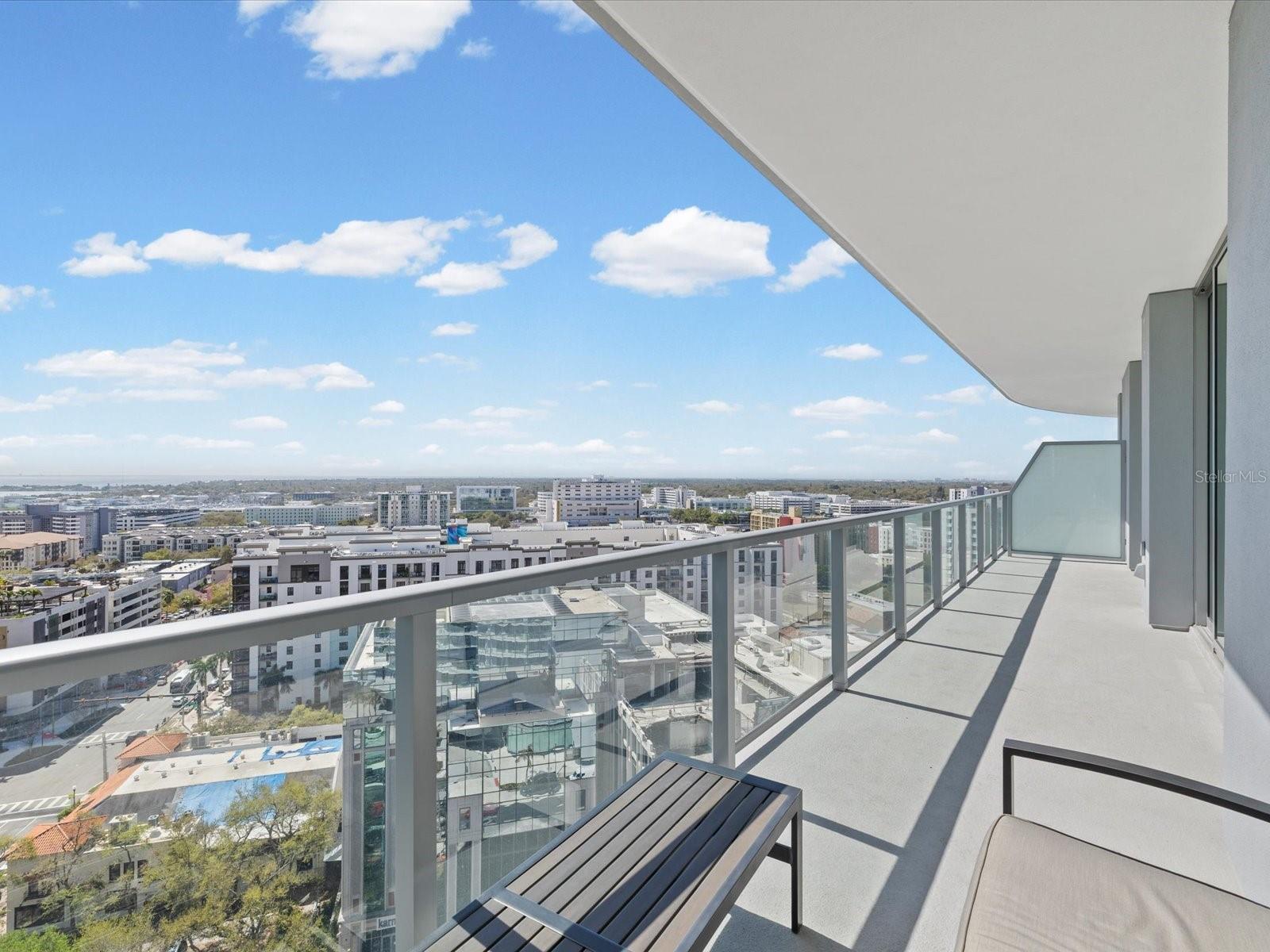 Image 23 of 56 For 400 Central Avenue 1603