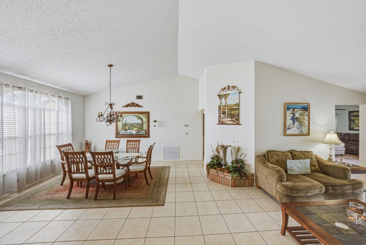 Image 14 of 98 For 2104 Haydon Court