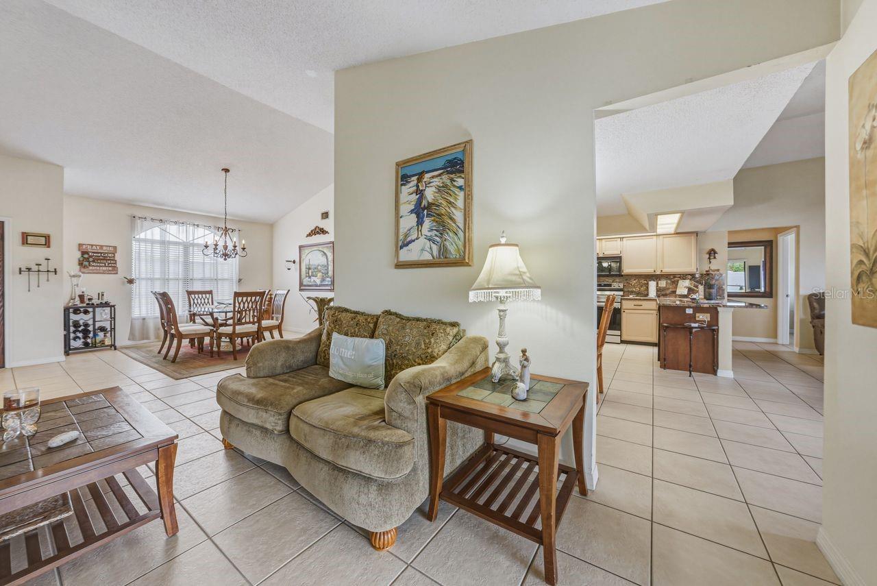 Image 16 of 98 For 2104 Haydon Court