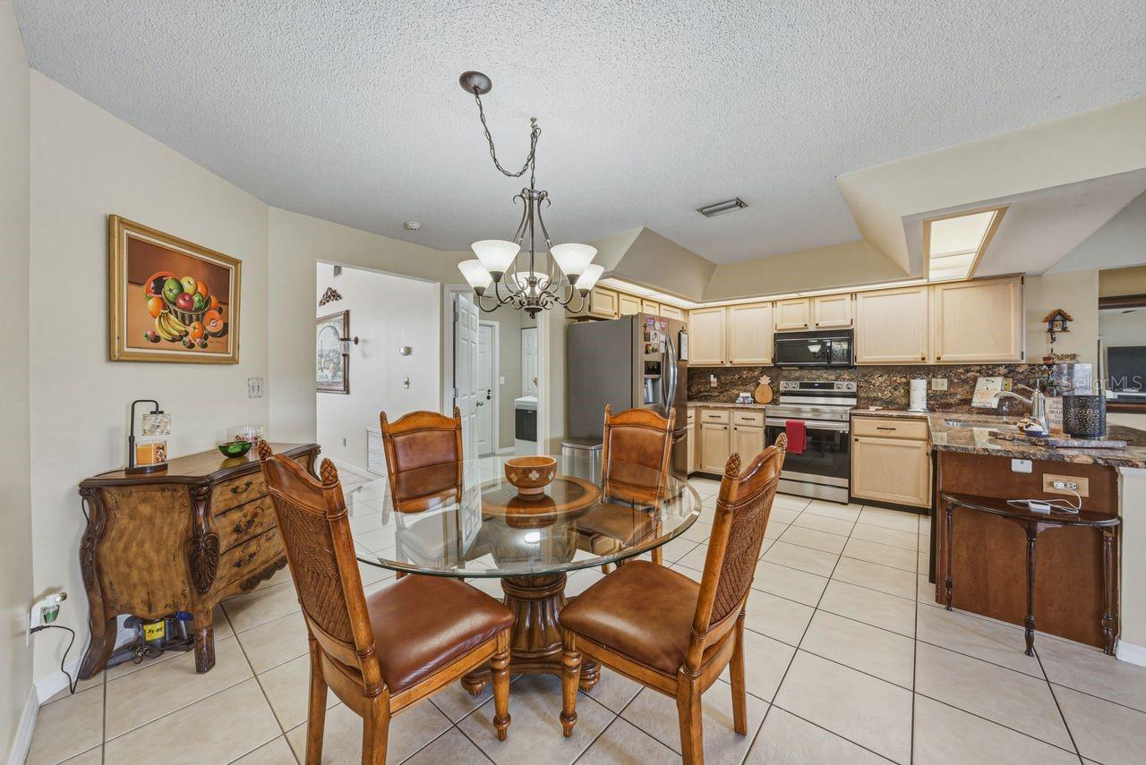 Image 19 of 98 For 2104 Haydon Court