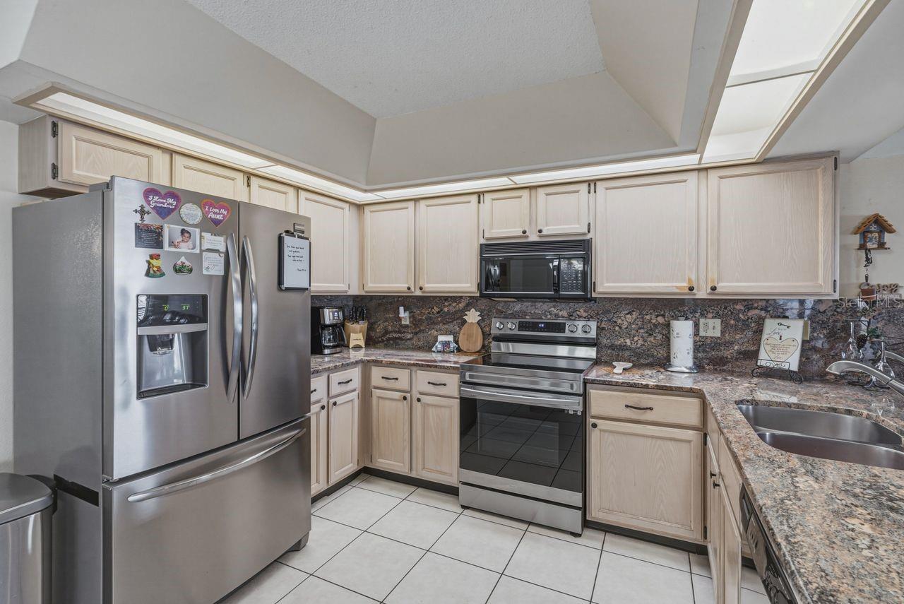 Image 23 of 98 For 2104 Haydon Court