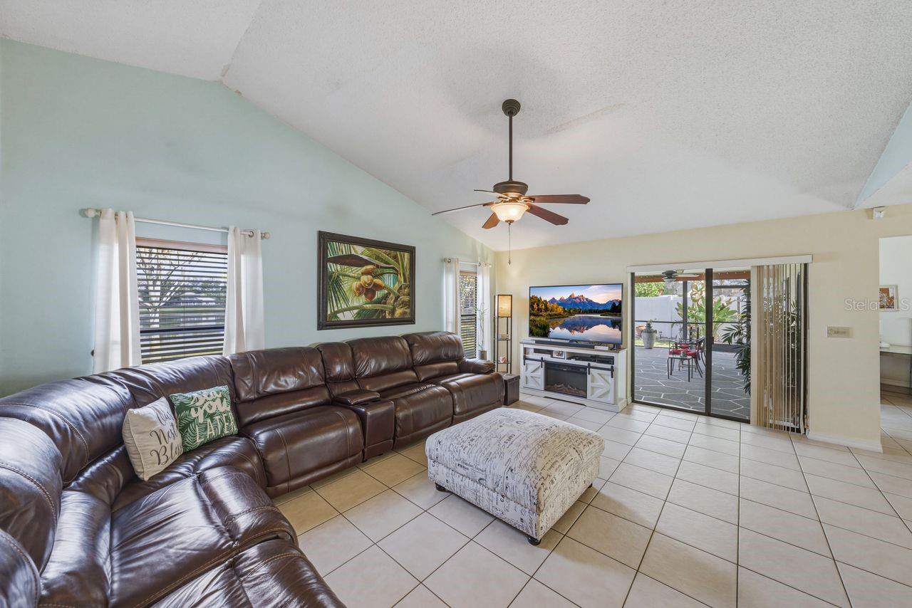 Image 32 of 98 For 2104 Haydon Court