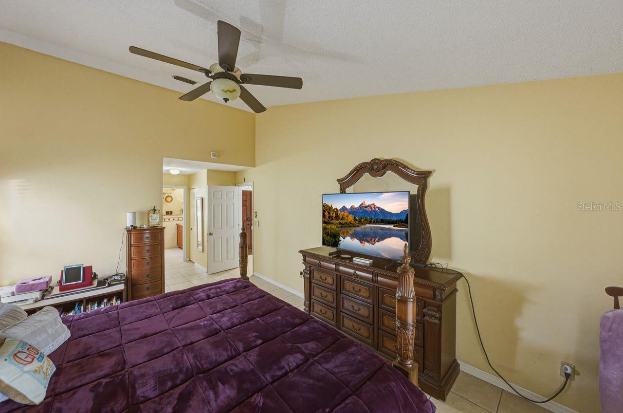 Image 37 of 98 For 2104 Haydon Court