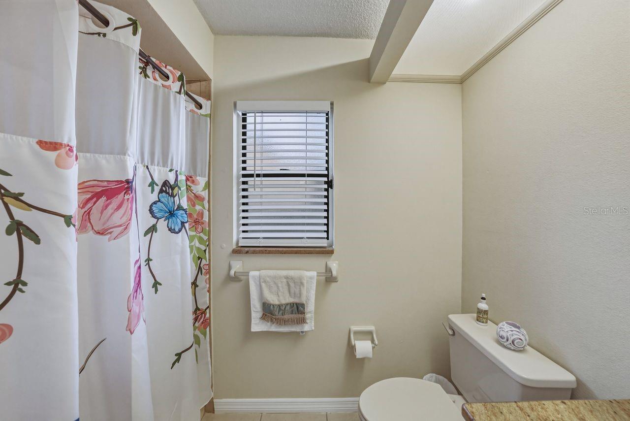 Image 48 of 98 For 2104 Haydon Court