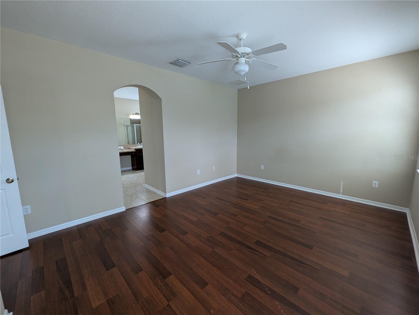 Listing photo id 21 for 12717 Avelar Creek Drive