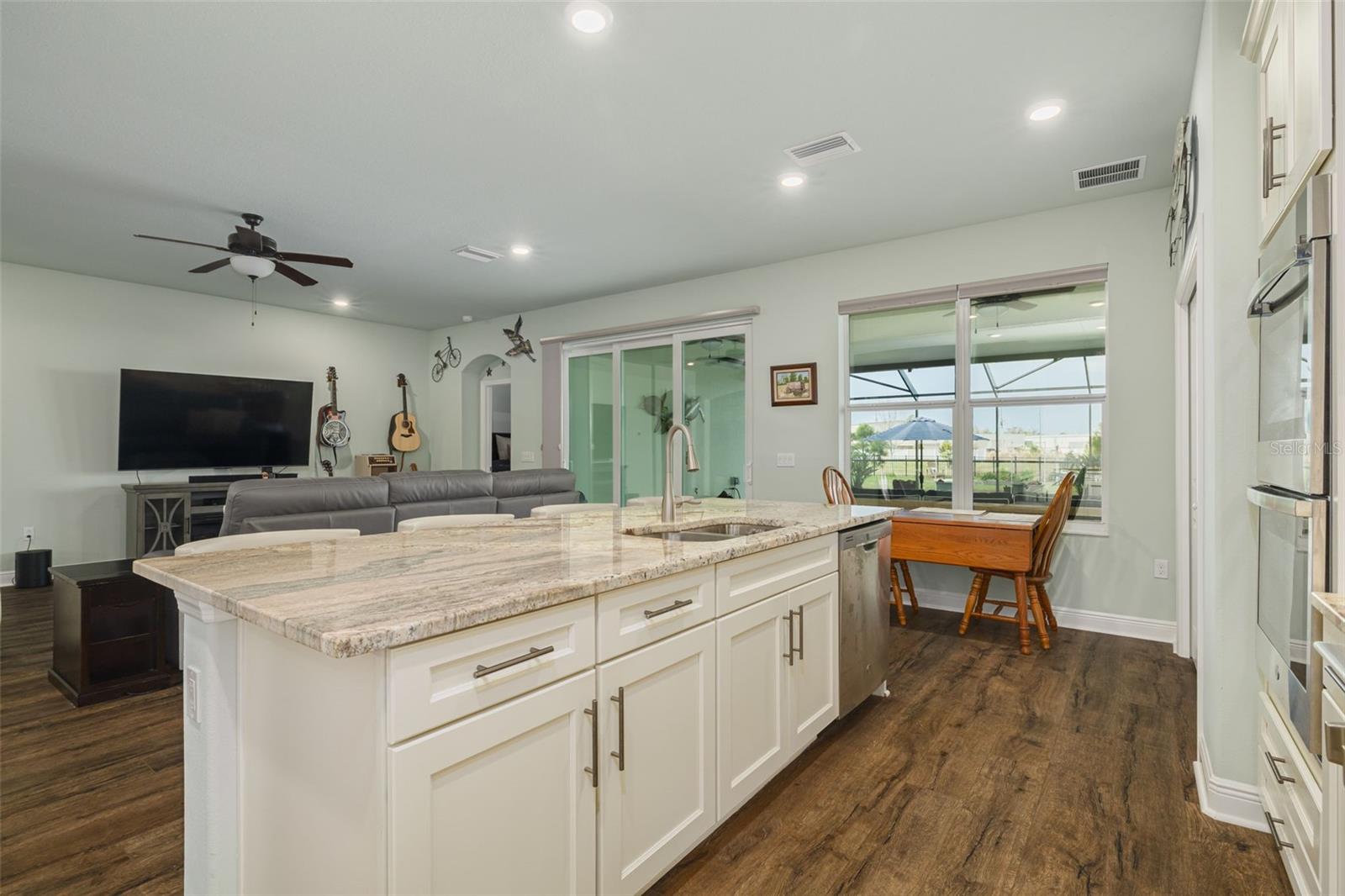 Image 12 of 36 For 1509 River Circle