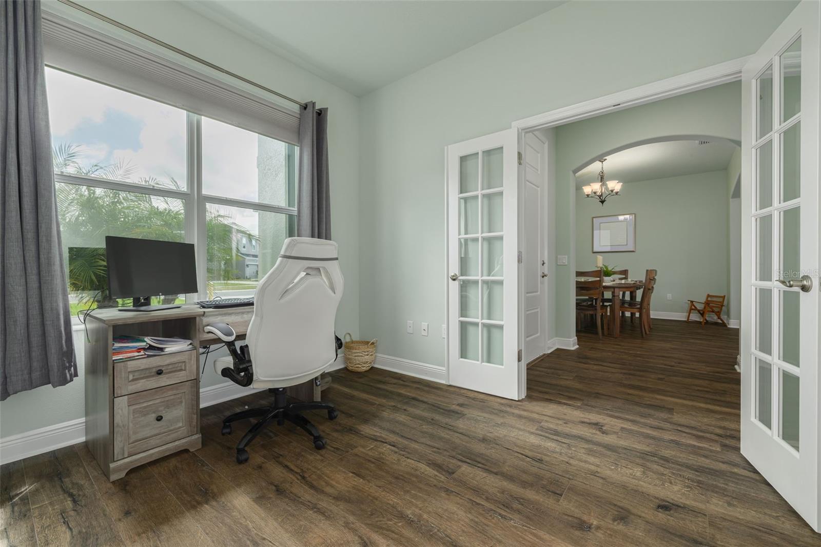 Image 14 of 36 For 1509 River Circle