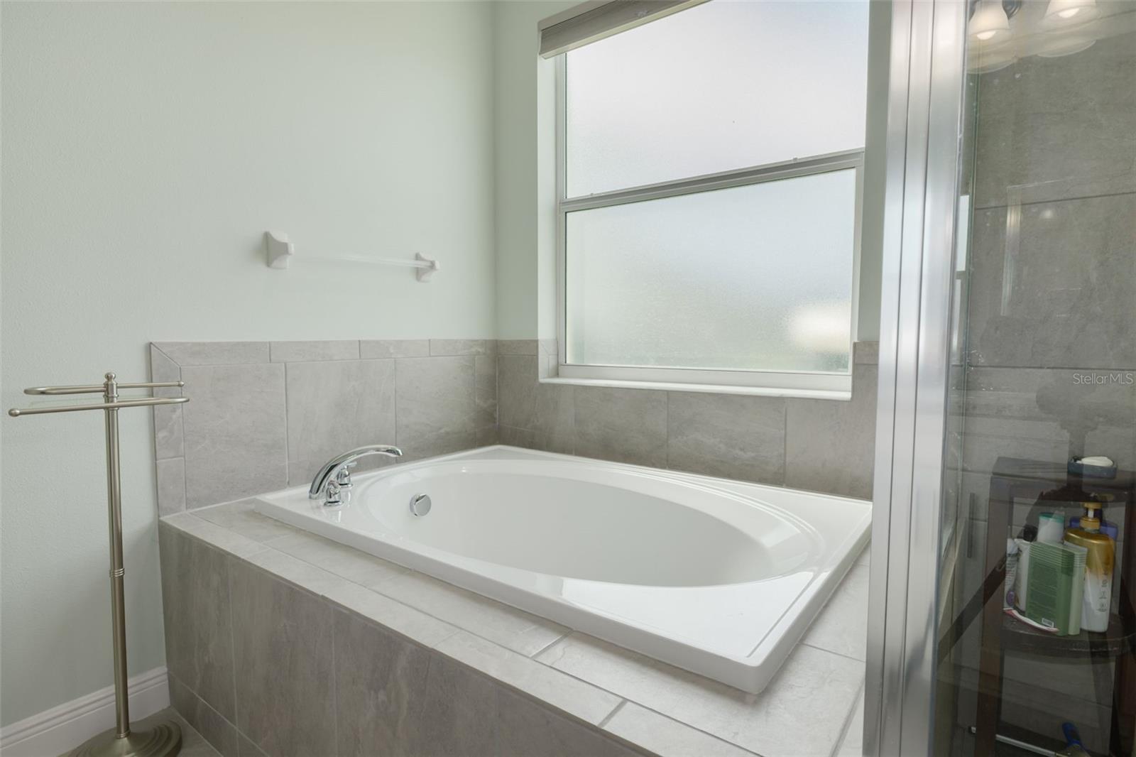 Image 20 of 36 For 1509 River Circle