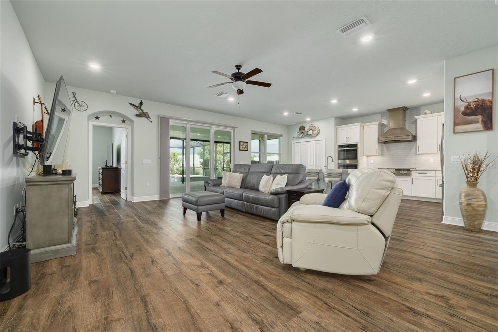 Image 5 of 36 For 1509 River Circle