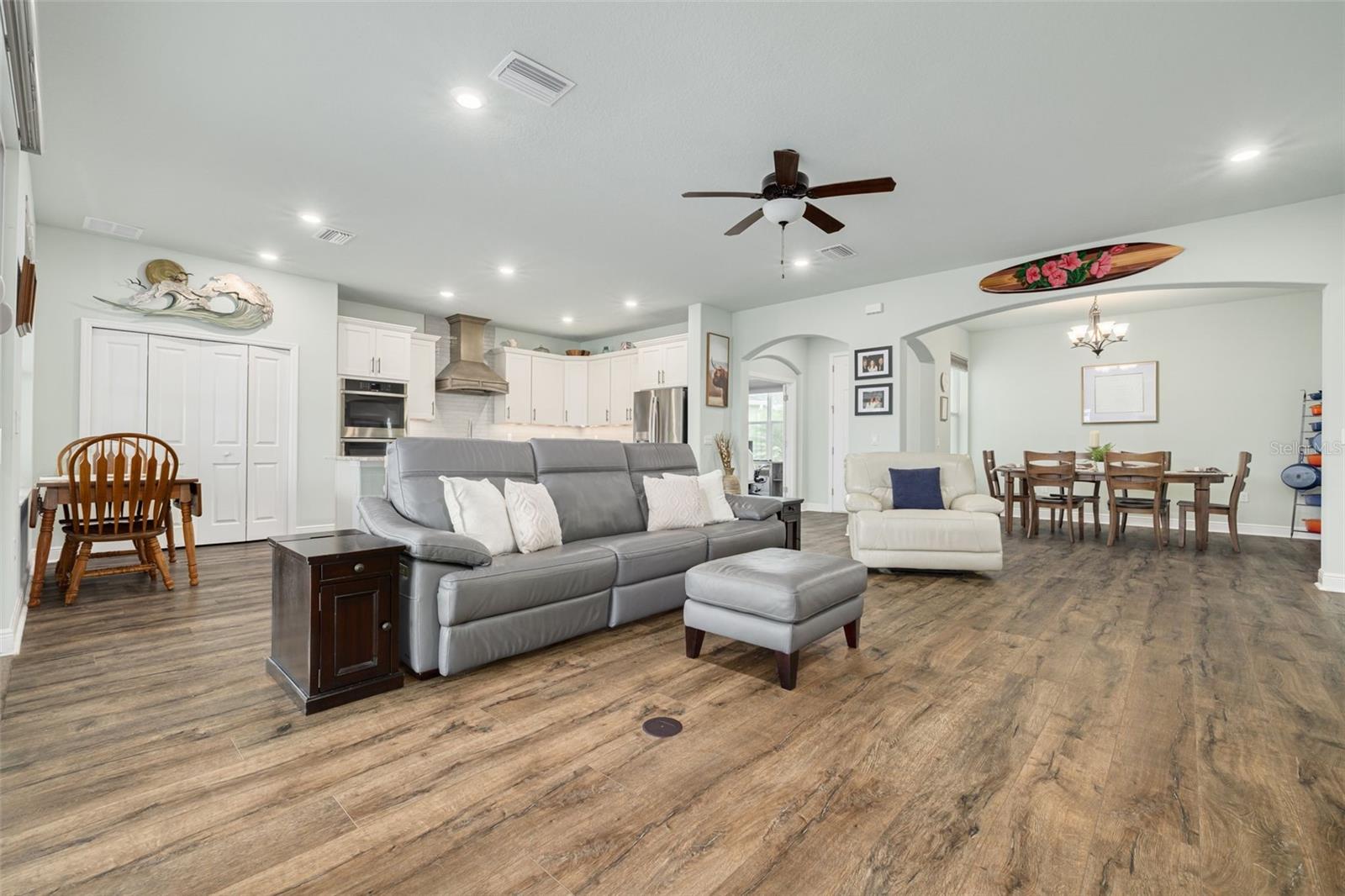 Image 6 of 36 For 1509 River Circle