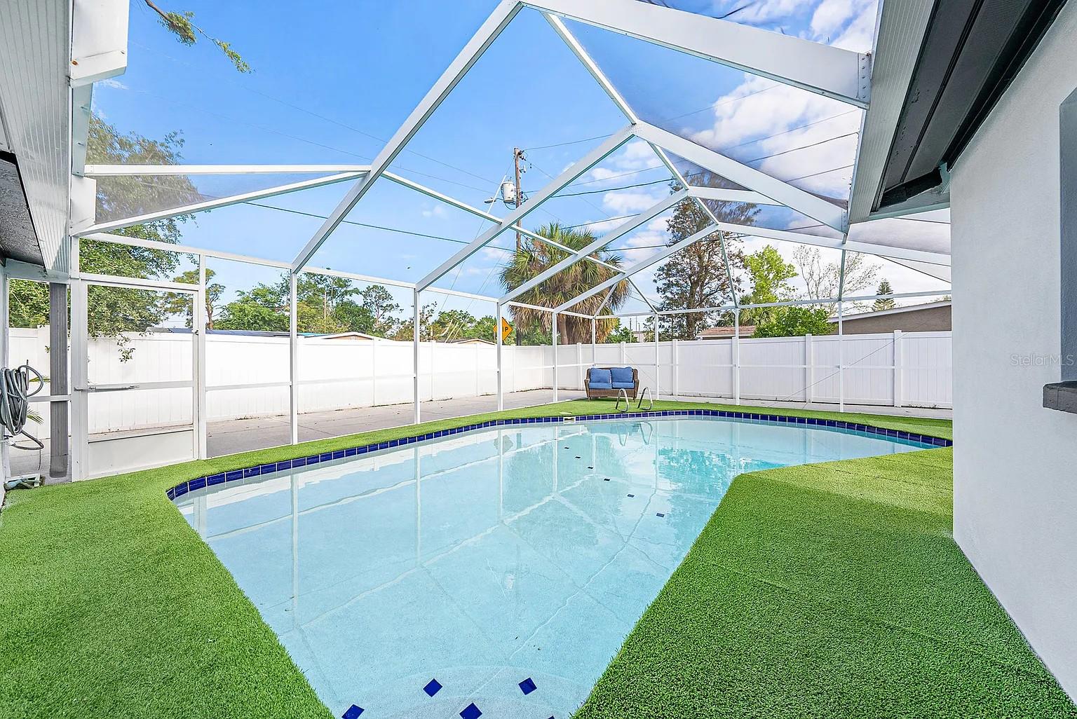 Image 24 of 26 For 8017 Dell Drive