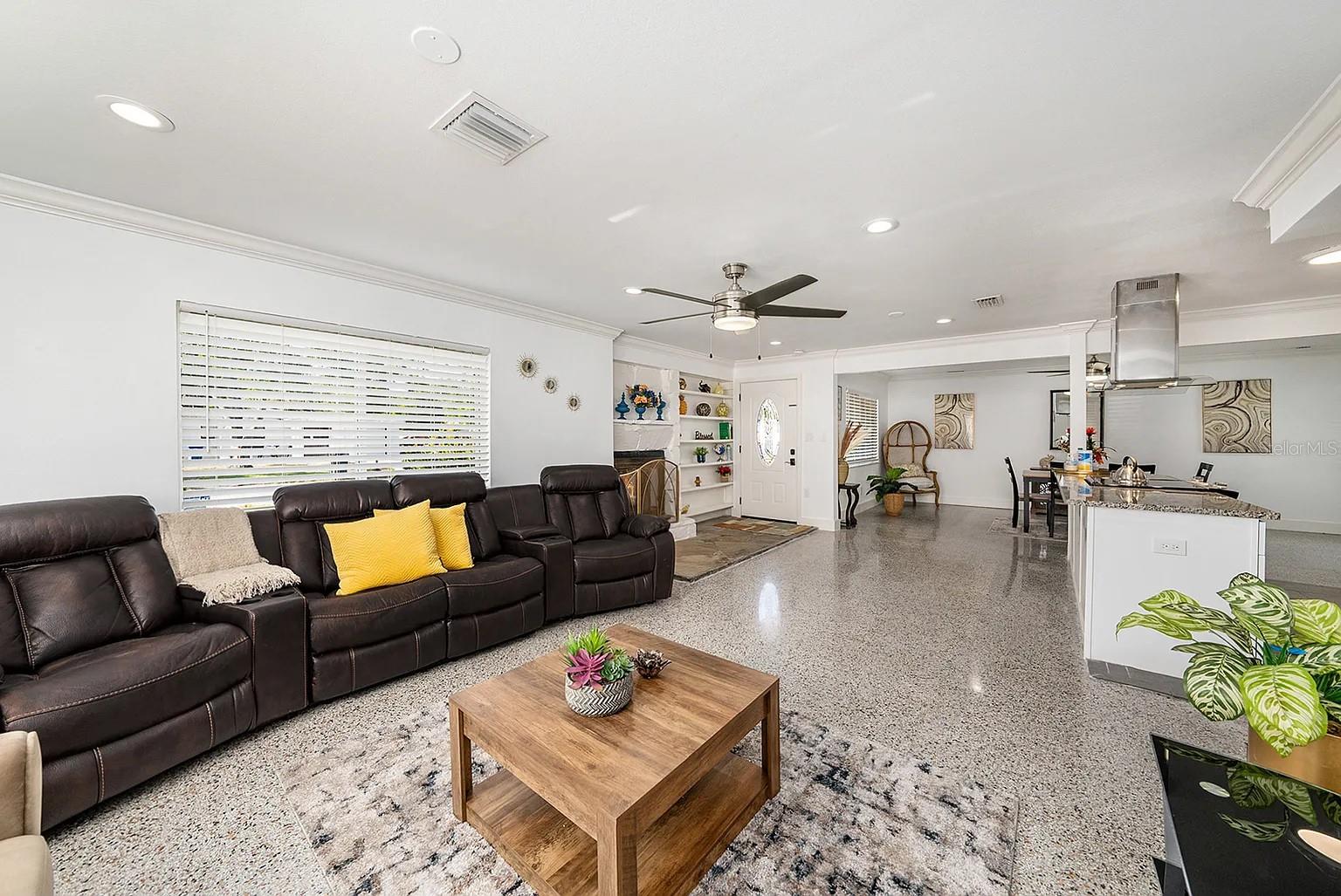 Image 25 of 26 For 8017 Dell Drive