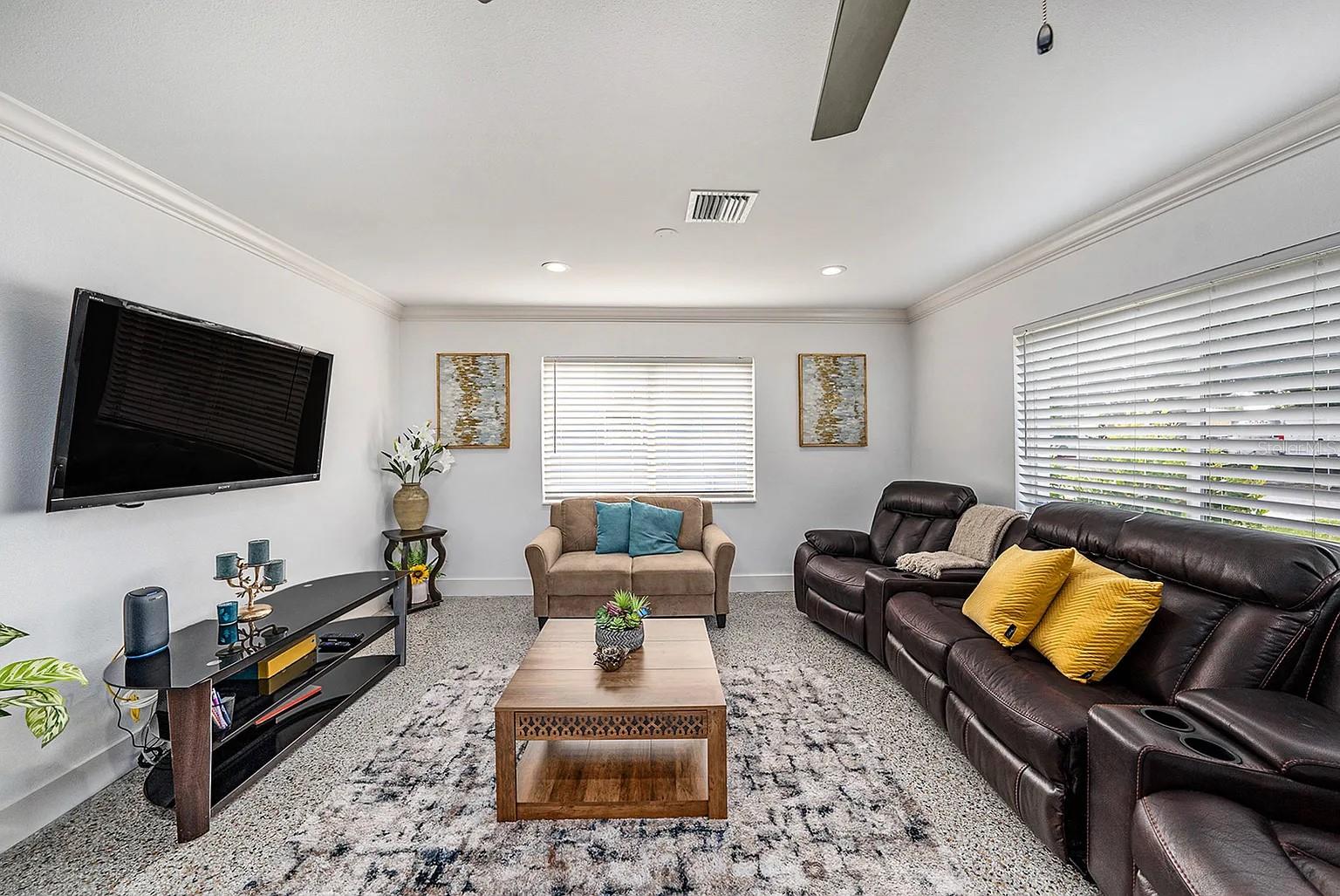 Image 5 of 26 For 8017 Dell Drive