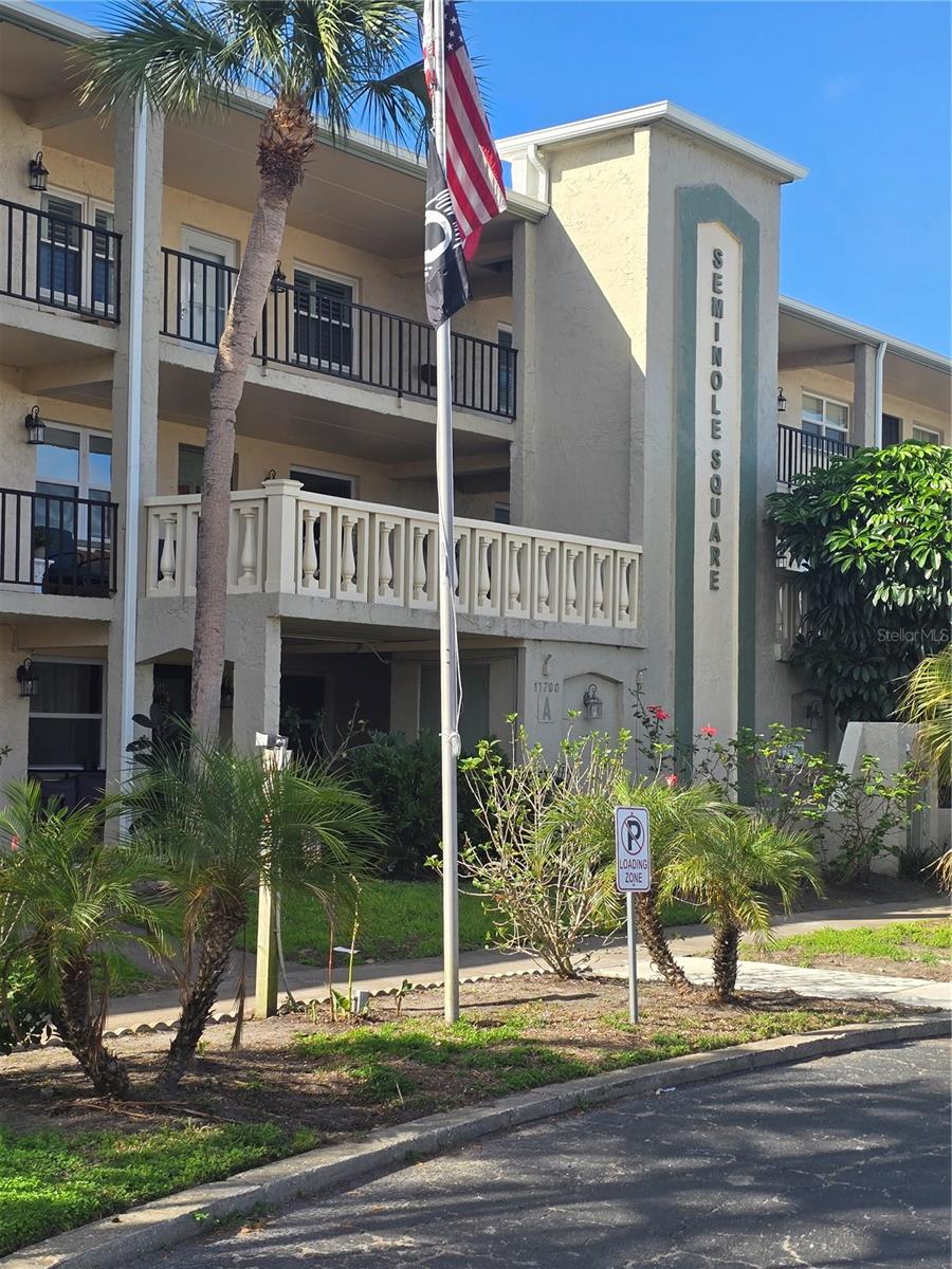 Image 3 of 14 For 11700 Park Boulevard 105