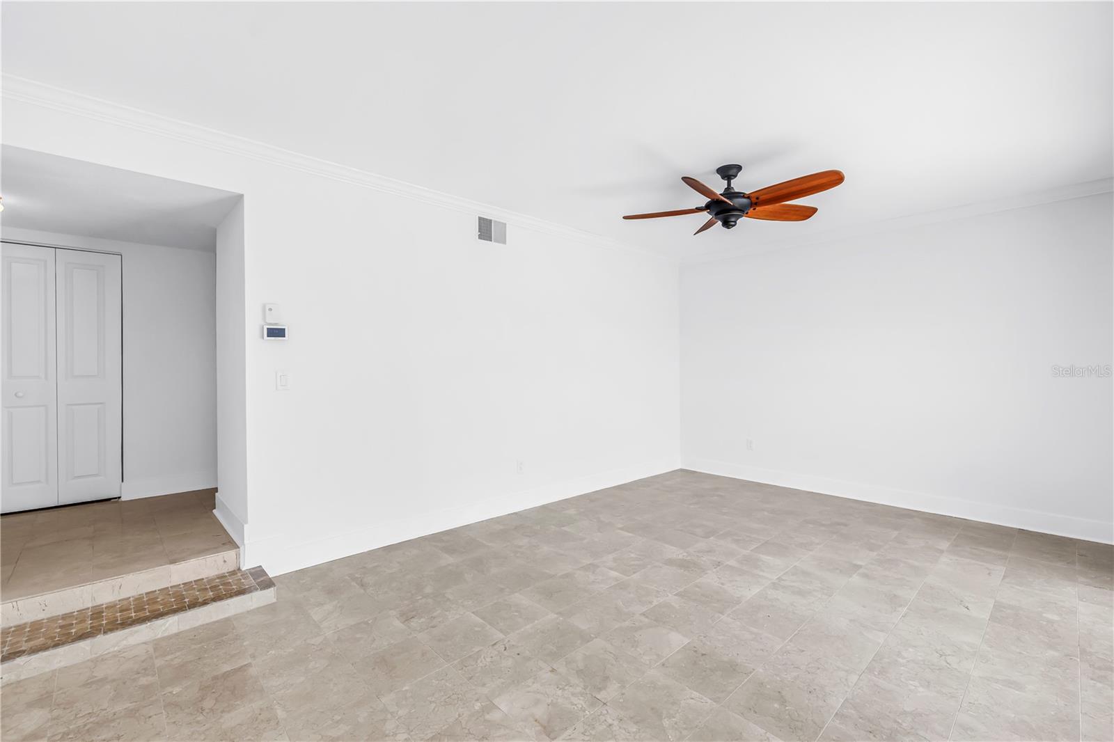 Image 11 of 48 For 509 Plaza Seville Court 19