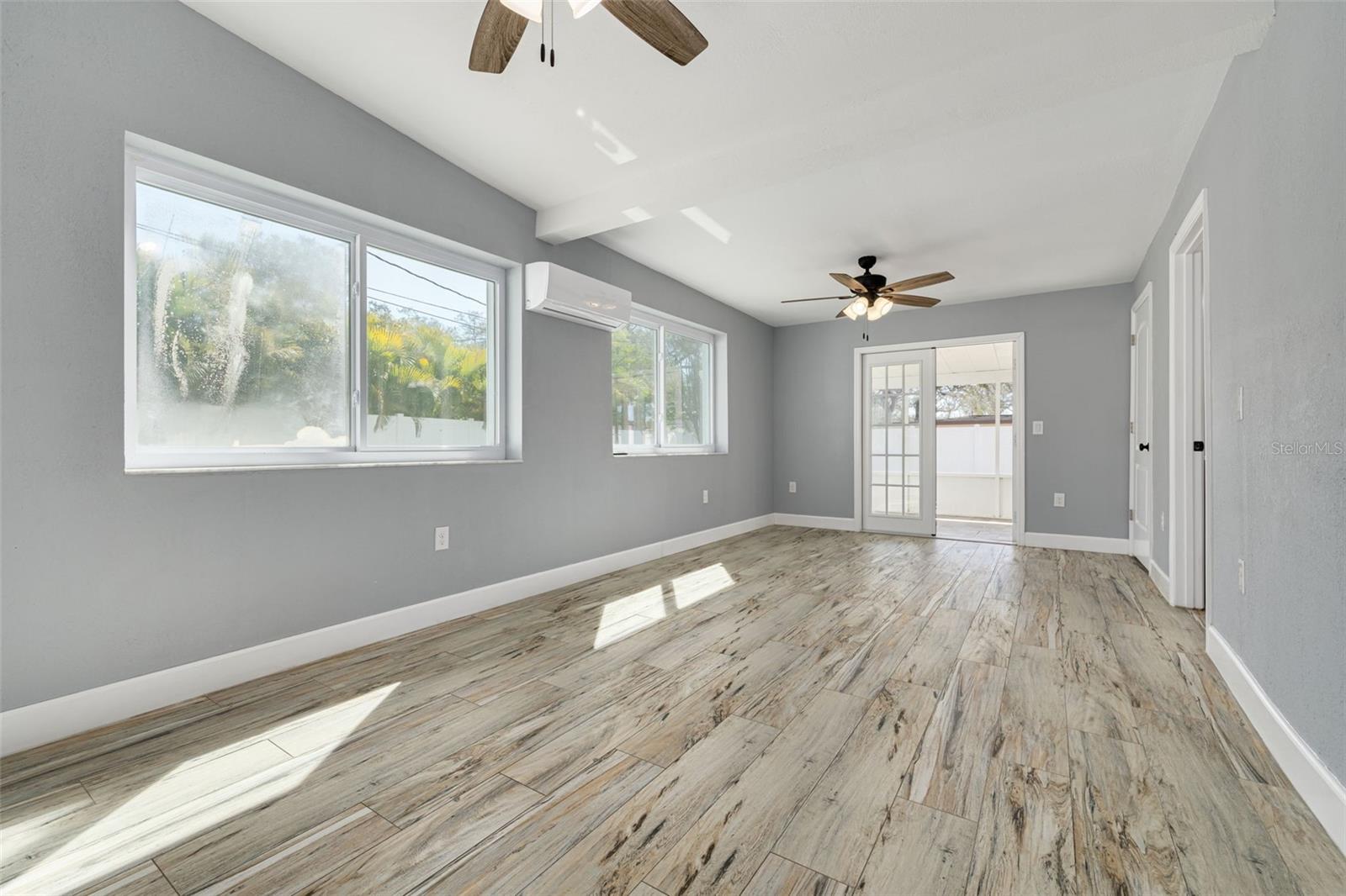 Image 2 of 48 For 4608 30th Avenue N